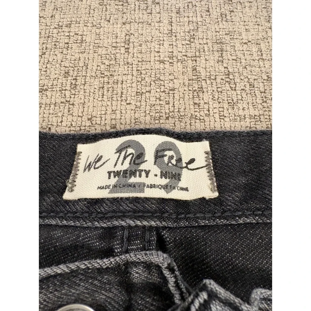 We The Free People Distressed Black Denim Shorts Frayed Cut Offs Size 29 OB66170